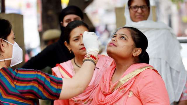 COVID-19 spike in Delhi: National capital records over 19,760 cases from 1-10 August, sees 50% rise in containment zones 新德里2019冠状病毒病激增:8月1日至10日,印度首都记录了超过19760例病例,隔离区增加了50%